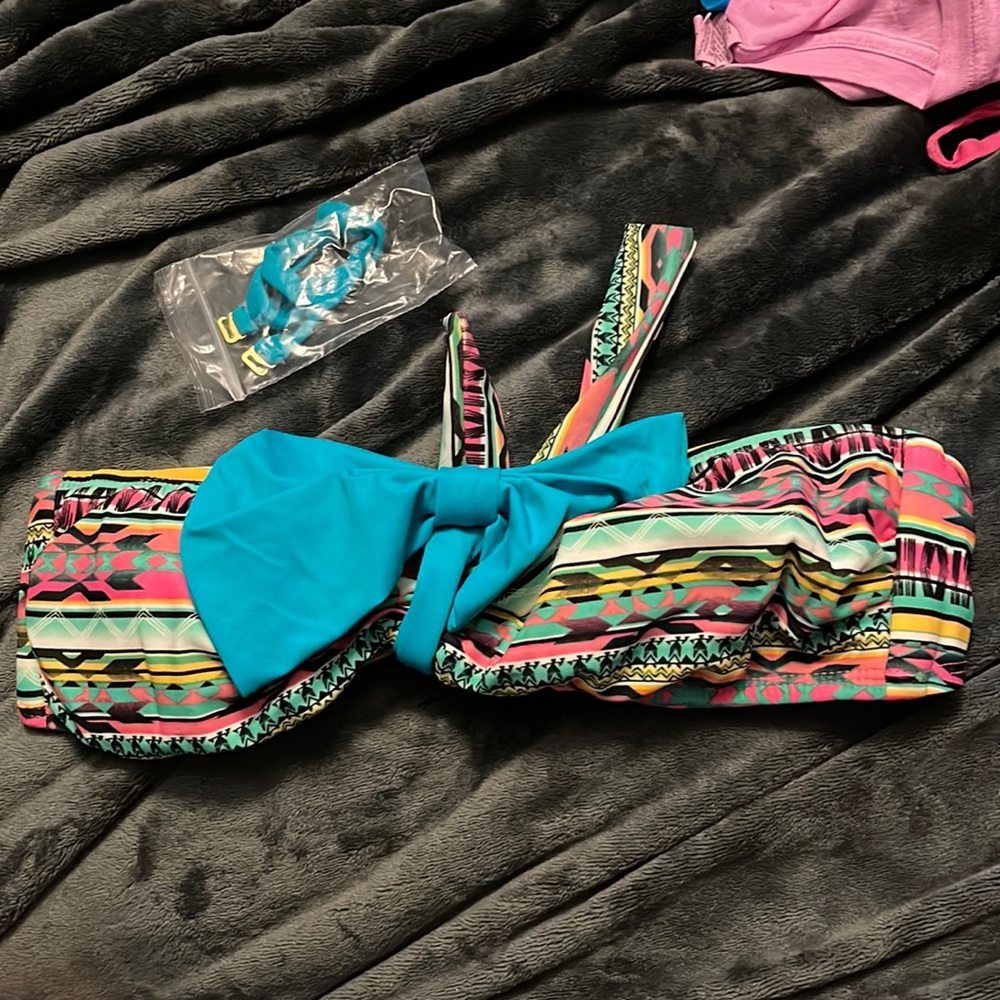 Bandeau bikini top